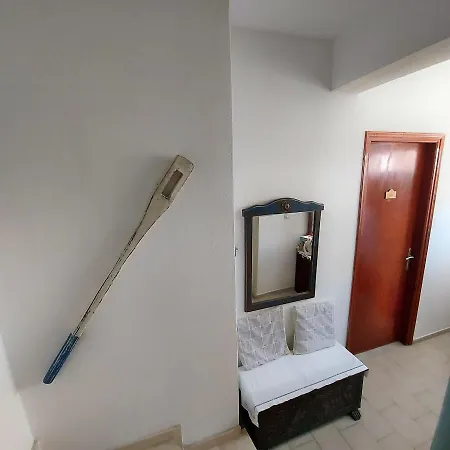 Πανσιόν Voula's House