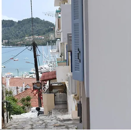 Voula's House * Skiathos Town