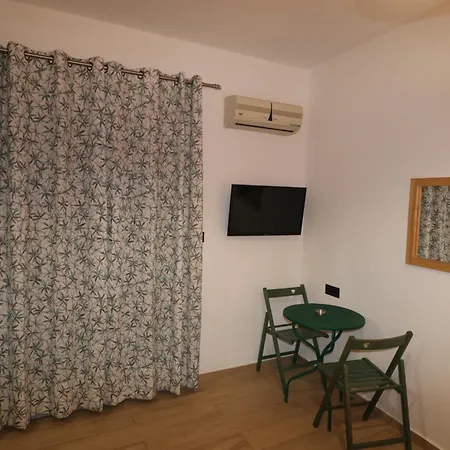 Voula's House * Skiathos Town
