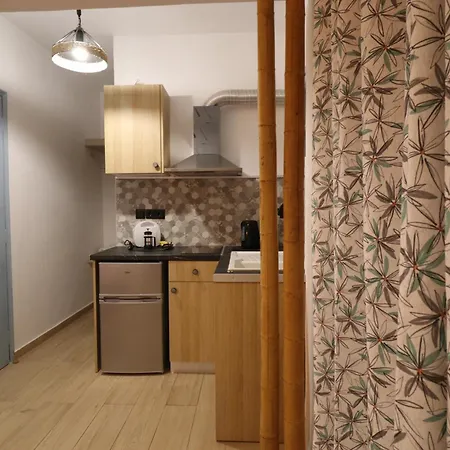 Πανσιόν Voula's House