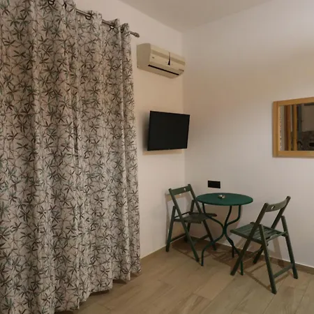 Voula's House * Skiathos Town