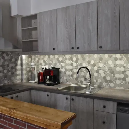 招待所 Voula's House 4*